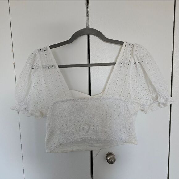 Eyelet Crop Blouse - Picture 5 of 6